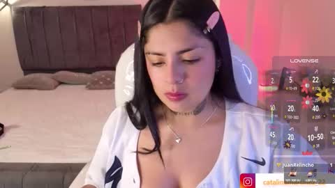 Catalina online show from November 21, 3:19 am