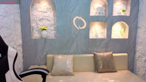 Online 800 to 1400 online show from February 11, 1:56 pm