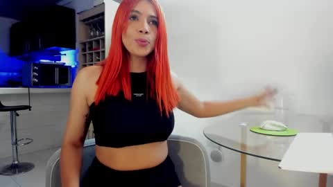 Call me Cata  online show from November 9, 8:05 pm