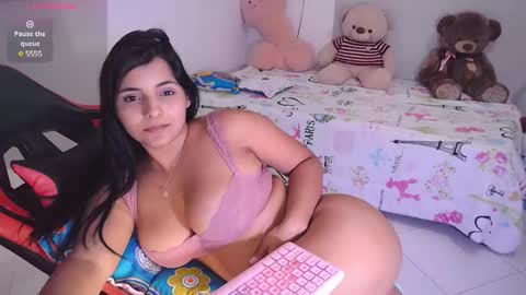 Snapshot of cathaleyasex chatting on March 4, 10:27 pm CathaleyaSex online show from March 4, 10:27 pm