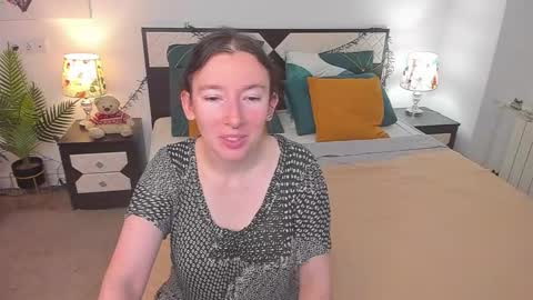 Catrin online show from October 10, 8:19 am