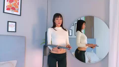 CATH  online show from November 8, 8:25 pm