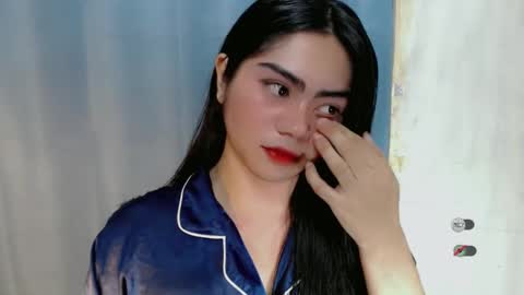 Snapshot of cathy_ho chatting on January 10, 12:26 pm cathy_ho online show from January 10, 12:26 pm