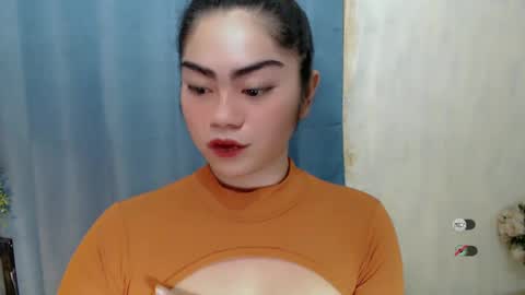 Snapshot of cathy_ho chatting on January 13, 11:41 am cathy_ho online show from January 13, 11:41 am