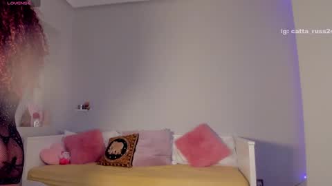 Snapshot of cattaleya_russ chatting on December 20, 4:20 am catta 3 online show from December 20, 4:20 am