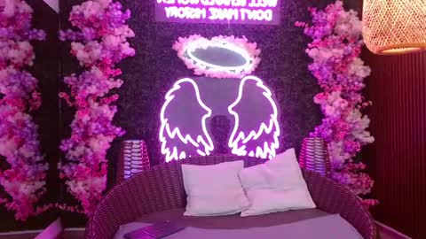 cattlyn online show from November 23, 4:15 am