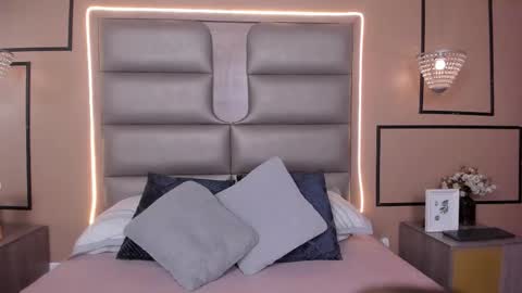 caylincollins online show from February 3, 3:59 am