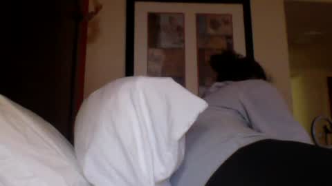 Snapshot of cece_vibez chatting on December 2, 5:24 pm cece_vibez online show from December 2, 5:24 pm