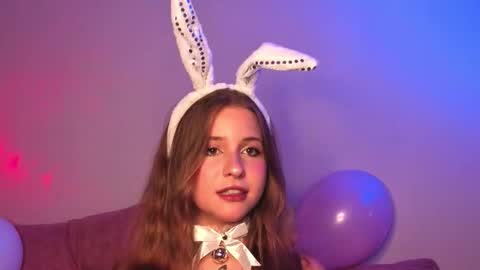 Lina  online show from October 11, 7:27 pm