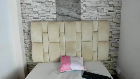 CELESSTE online show from December 4, 3:03 pm