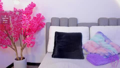 Celeste Wayne online show from April 2, 9:29 am