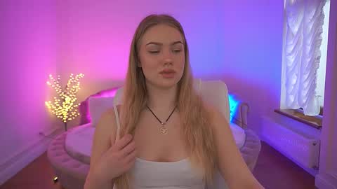 celestenoirr online show from February 25, 8:13 am