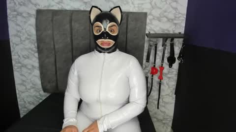 Snapshot of celestte_sweet chatting on January 11, 12:07 pm online show from January 11, 12:07 pm