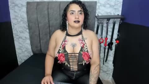 Snapshot of celestte_sweet chatting on January 20, 5:59 am online show from January 20, 5:59 am