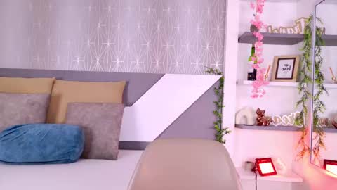 Snapshot of celine_lee chatting on October 4, 8:24 pm Celine online show from October 4, 8:24 pm