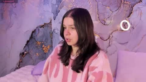 Hello guys my name is Sofi and Lizzie and  Vanessa online show from February 14, 4:36 am