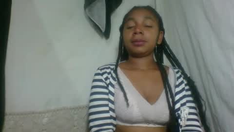 Snapshot of cettehot chatting on October 13, 10:12 pm cette soa online show from October 13, 10:12 pm