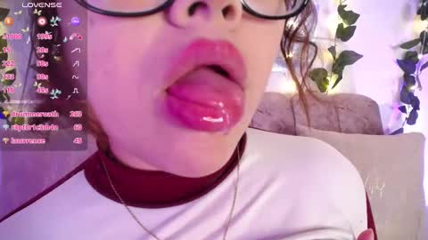 Snapshot of chaarlotte_1 chatting on September 14, 8:18 pm charlotte online show from September 14, 8:18 pm