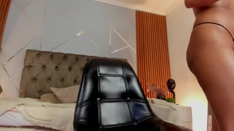 Snapshot of chaarlottee_69 chatting on September 20, 11:25 pm CHAARLOTTEE online show from September 20, 11:25 pm