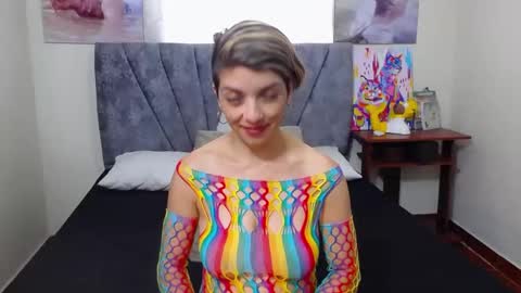 Snapshot of chanel_joliee chatting on October 16, 7:05 pm chanel online show from October 16, 7:05 pm