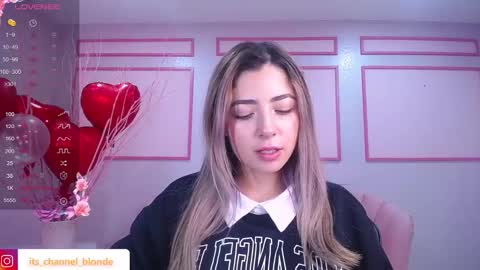 channel_blonde_a online show from February 4, 4:39 pm