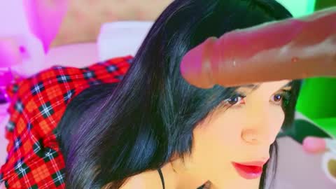 Charloott Evans online show from April 6, 4:57 am