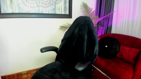 Charlote online show from October 28, 12:11 pm