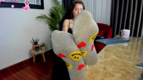 Charlote online show from October 9, 11:58 am