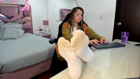 Charlote online show from October 11, 12:19 pm