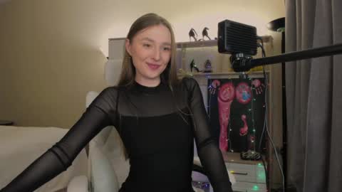 CharlottaWells online show from January 10, 3:27 pm