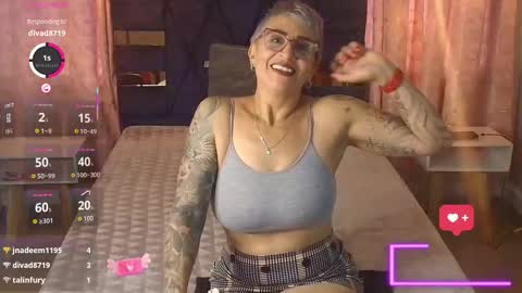 CHARLOTTE GRAY online show from November 28, 9:40 pm