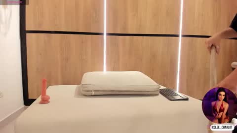 Charlotte colee online show from November 19, 12:16 pm