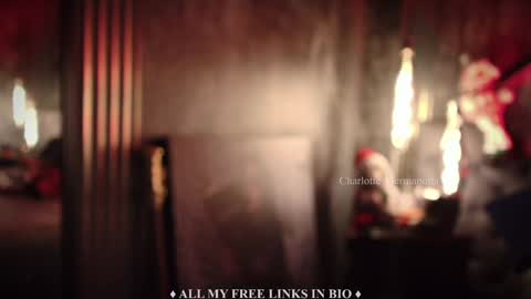 Snapshot of charlotte_germanotta_ chatting on December 24, 5:44 pm Charlotte online show from December 24, 5:44 pm