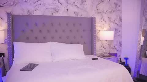 Charlotte online show from February 7, 1:09 am