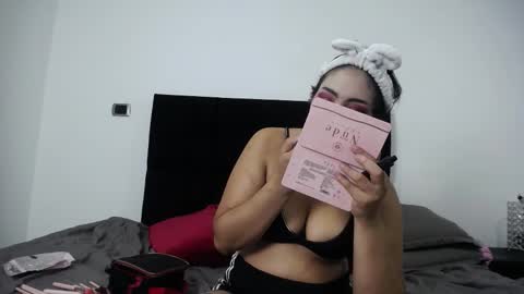 Charlotte Lia  online show from December 15, 1:44 am