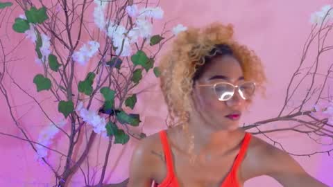 CHARLOTTE online show from March 8, 12:09 pm