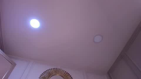 charlottebrownn_ online show from December 21, 6:28 am