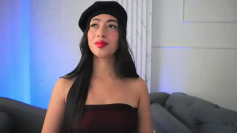 Lauren Rus online show from November 19, 12:49 pm