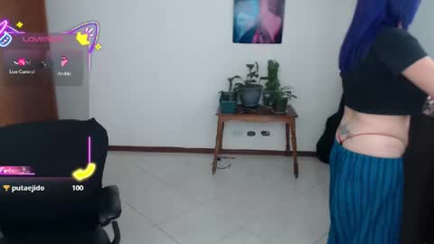 charlottezoe online show from October 29, 7:16 pm