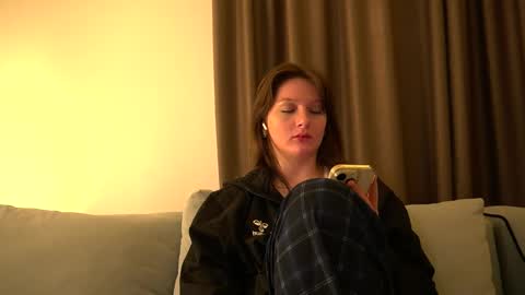 katie online show from March 24, 6:46 pm