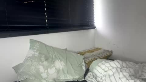 charsworld24 online show from April 1, 9:32 am