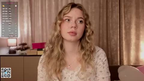 Emilia online show from June 13, 4:32 am