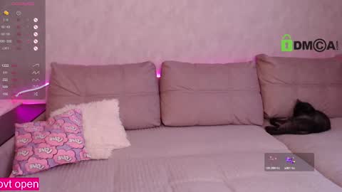 Snapshot of chatur_babes_ chatting on February 20, 4:28 am Im Elya   inst Elya Elfie  online show from February 20, 4:28 am