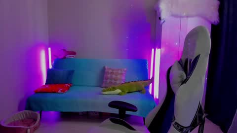 Betty online show from February 8, 8:09 am