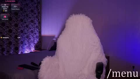 Snapshot of cherry_bombs chatting on October 22, 10:59 pm Kate online show from October 22, 10:59 pm