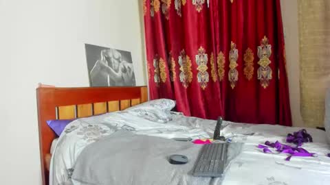 cherry_falls online show from September 21, 4:33 am