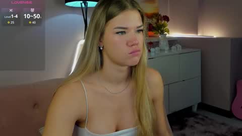 Lexi online show from March 22, 3:34 am