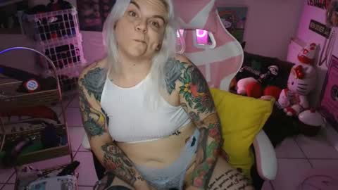 CherryBombBomb online show from December 2, 7:10 am