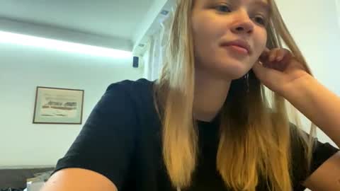 Lei online show from March 27, 6:04 am