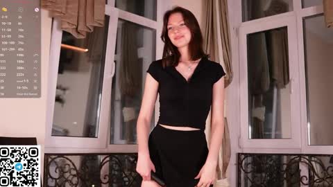 Loise online show from May 30, 5:43 pm